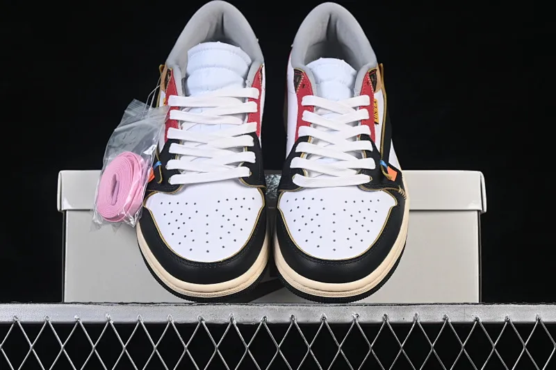 All Categories Air Jordan Jordan Series Basketball Shoes Air Jordan 1 Low High-end Customized Low-top Sneakers Travis Scott x Air Jordan 1 Low OG AJ1 Joe 1 Joint Overhook